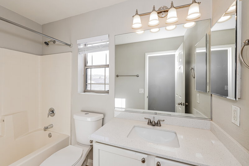 2,235/Mo, 6517 Coffeeville Creek Drive Las Vegas, NV 89122 Bathroom View