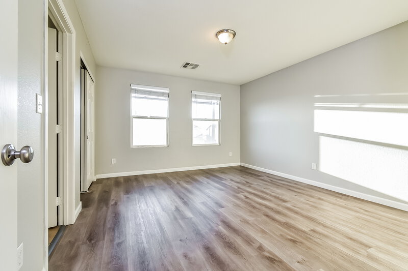 2,170/Mo, 6809 Armistead St Las Vegas, NV 89149 Main Bedroom View 2
