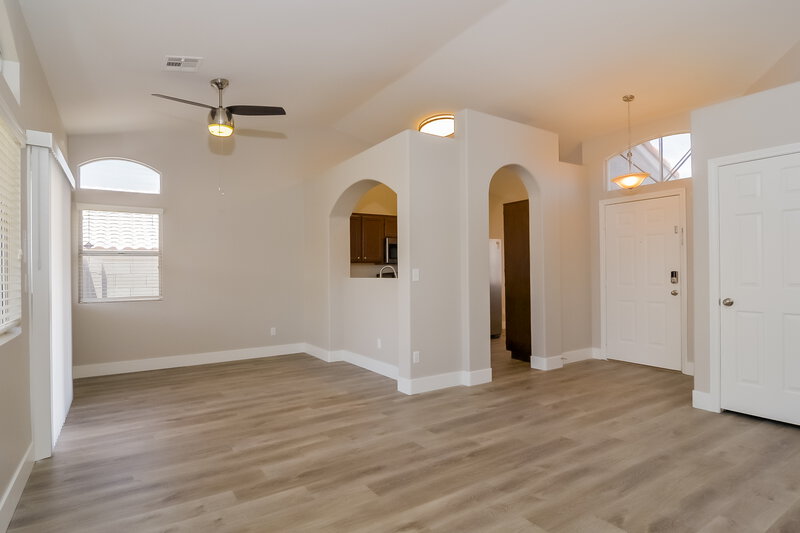 2,200/Mo, 919 Blue Arroyo Dr Henderson, NV 89015 Living Room View