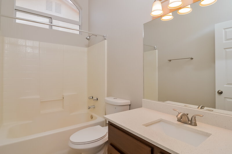 2,200/Mo, 919 Blue Arroyo Dr Henderson, NV 89015 Bathroom View