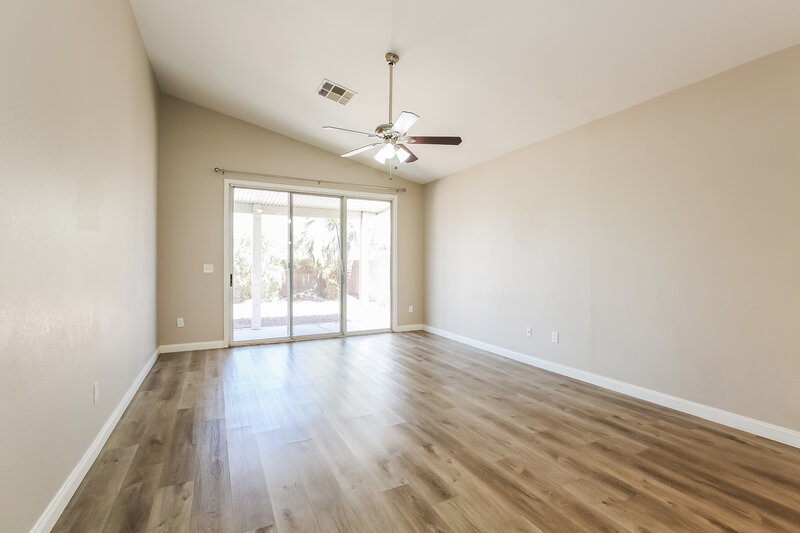 2,110/Mo, 3420 Beca Faith Drive North Las Vegas, NV 89032 Family Room View 2