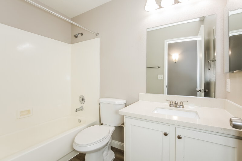 2,110/Mo, 3420 Beca Faith Drive North Las Vegas, NV 89032 Bathroom View