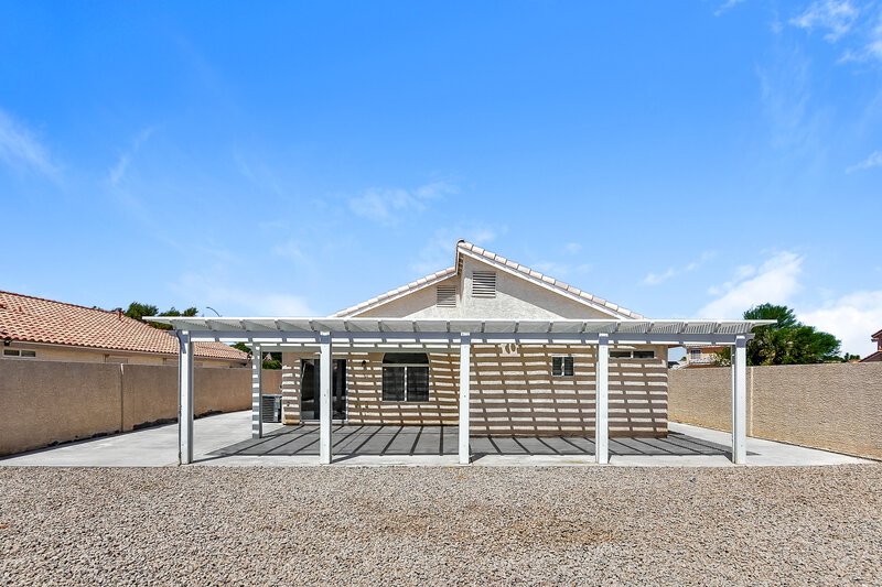 2,165/Mo, 5232 Painted Pebble St North Las Vegas, NV 89081 Rear View
