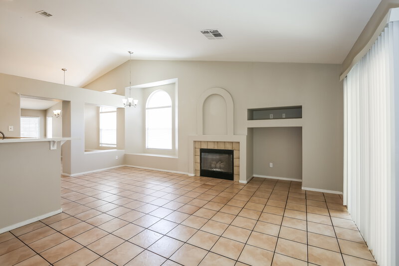 2,095/Mo, 3343 Rose Valley Street North Las Vegas, NV 89032 Living Room View 3