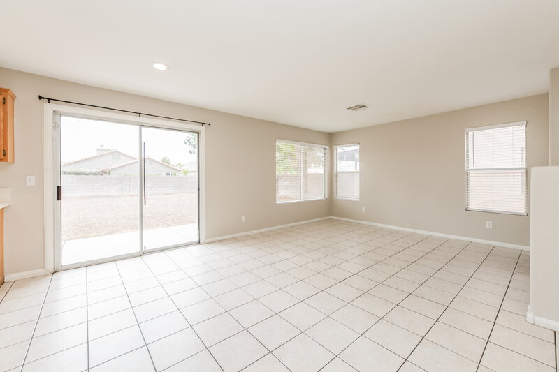 1,915/Mo, 4926 Rancho Domingo Ct North Las Vegas, NV 89031 Family Room View 2