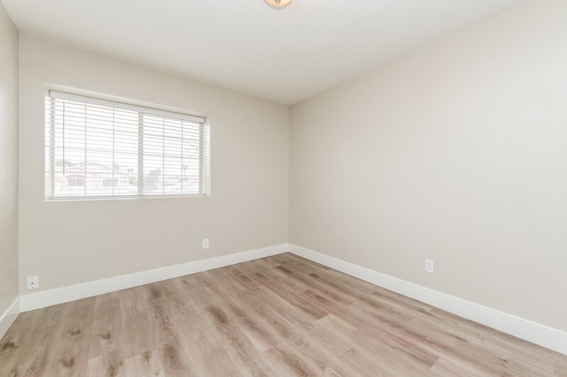 1,915/Mo, 4926 Rancho Domingo Ct North Las Vegas, NV 89031 Bedroom View