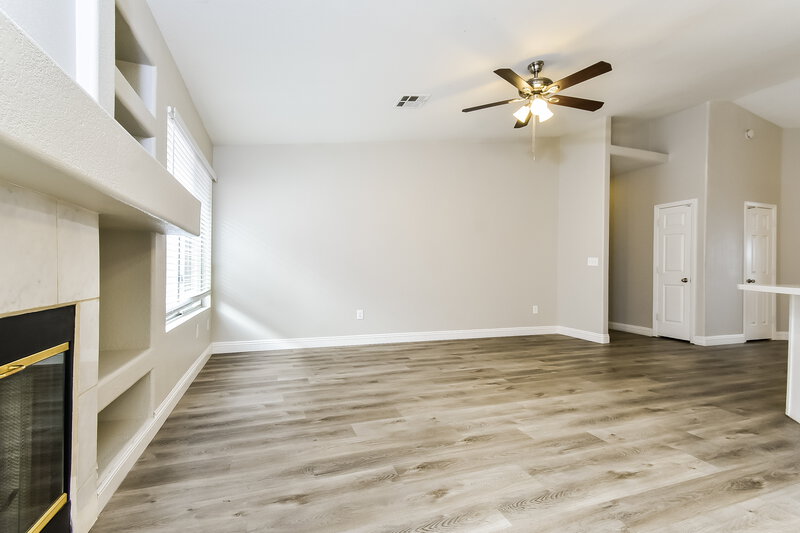 1,885/Mo, 3705 Iverson Lane North Las Vegas, NV 89032 Living Room View 2