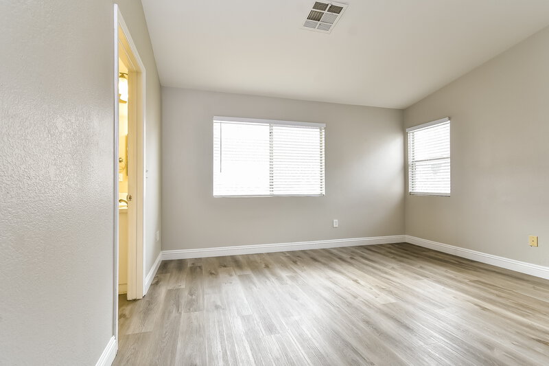 1,885/Mo, 3705 Iverson Lane North Las Vegas, NV 89032 Main Bedroom View 2