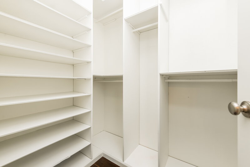 2,150/Mo, 9453 Grandview Spring Avenue Las Vegas, NV 89166 Walk In Closet View