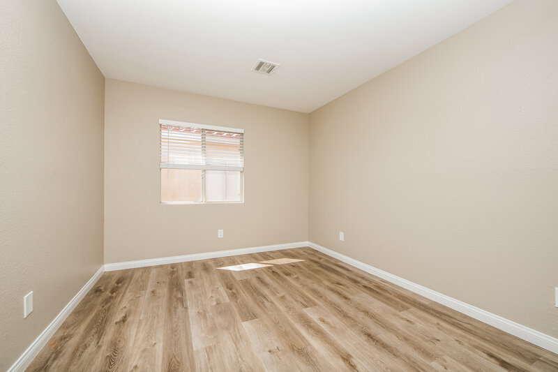 2,125/Mo, 4850 Drifting Pebble Street North Las Vegas, NV 89081 Bedroom View