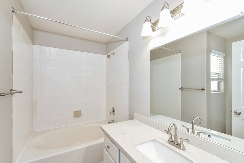 2,135/Mo, 7472 Celosia St Las Vegas, NV 89113 Bathroom View