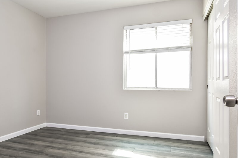 2,085/Mo, 7833 Lovely Pine Pl Las Vegas, NV 89143 Bedroom View 2