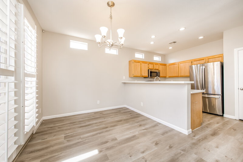 2,120/Mo, 5284 Vine Hill Ct North Las Vegas, NV 89031 Dining Room View
