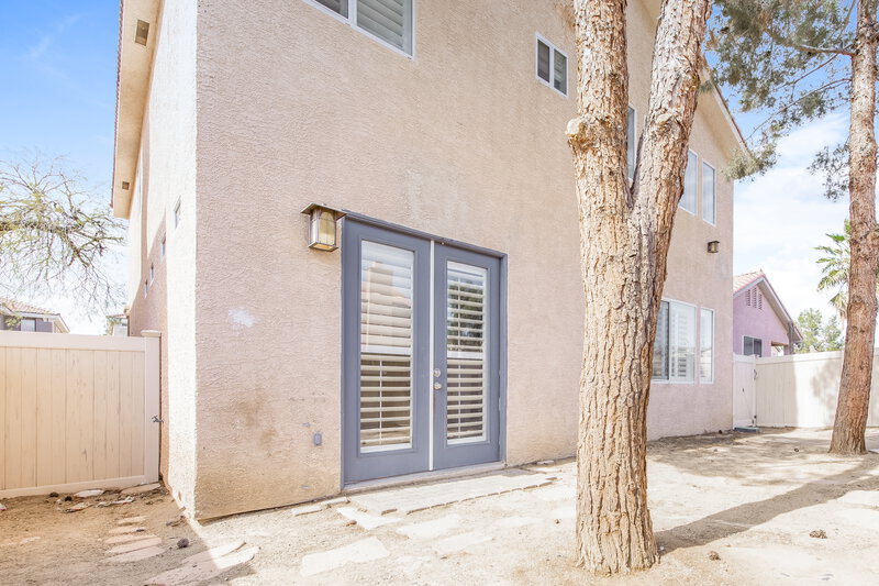 2,120/Mo, 5284 Vine Hill Ct North Las Vegas, NV 89031 Rear View 2