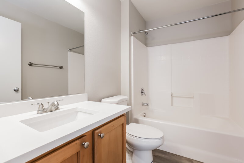 2,830/Mo, 3225 Brautigan Court North Las Vegas, NV 89032 Bathroom View