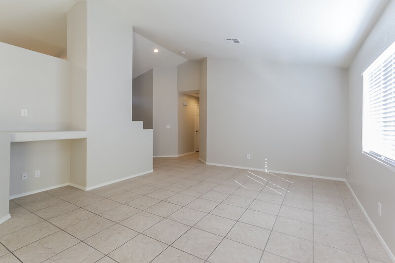 1,830/Mo, 4622 Wood View Street North Las Vegas, NV 89031 Living Room View