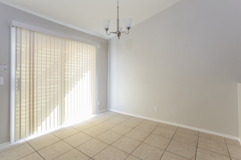 1,830/Mo, 4622 Wood View Street North Las Vegas, NV 89031 Dining Room View