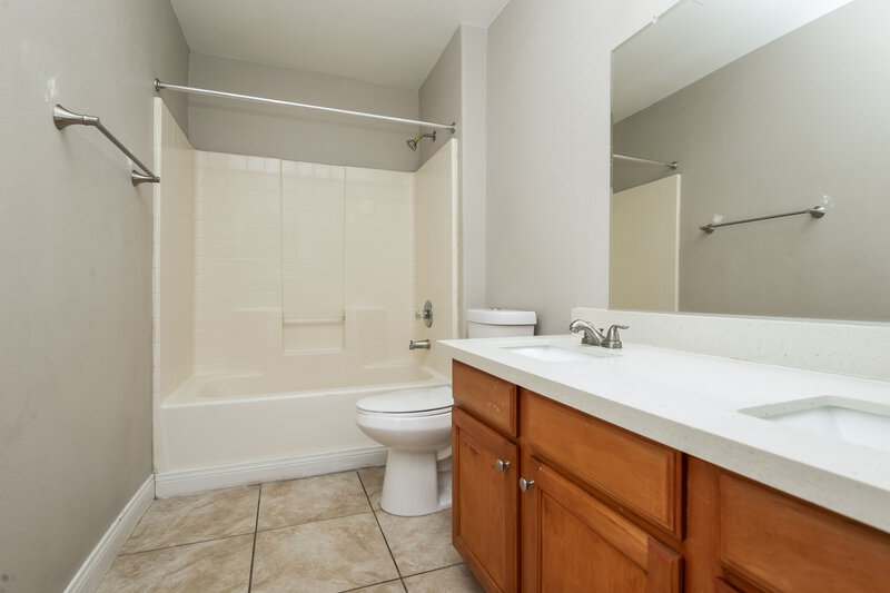 2,790/Mo, 223 Remembrance Court North Las Vegas, NV 89032 Bathroom View