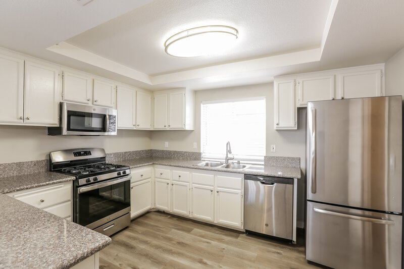 3,240/Mo, 7217 Chesterton Drive Las Vegas, NV 89128 Kitchen View
