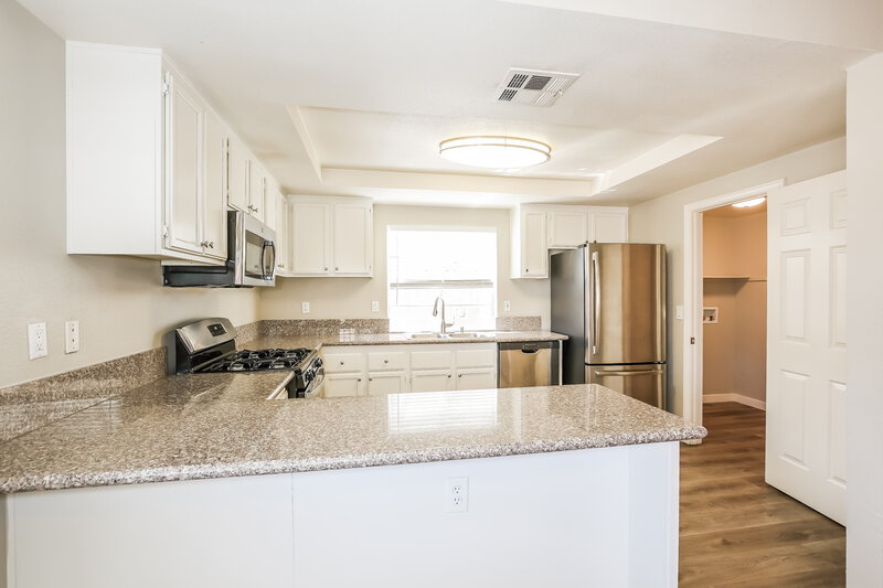 2,240/Mo, 7217 Chesterton Drive Las Vegas, NV 89128 Kitchen View