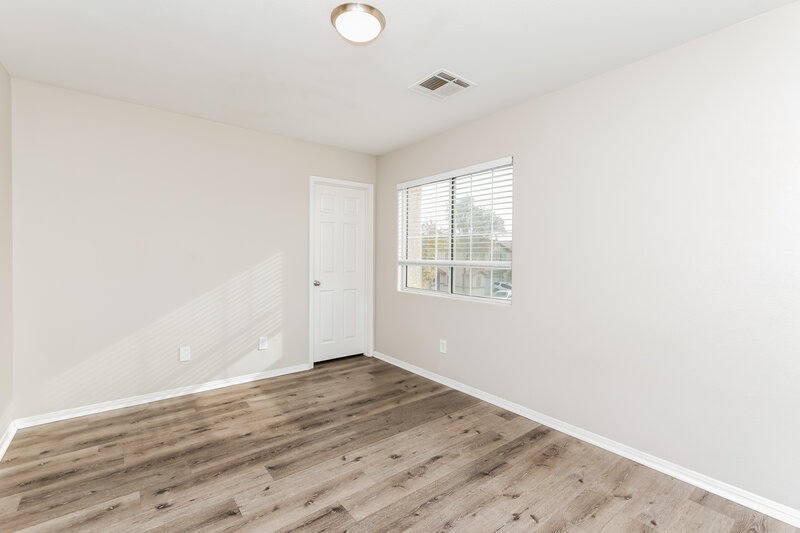 1,895/Mo, 6488 Carolina Dew Ct Las Vegas, NV 89122 Bedroom View 2