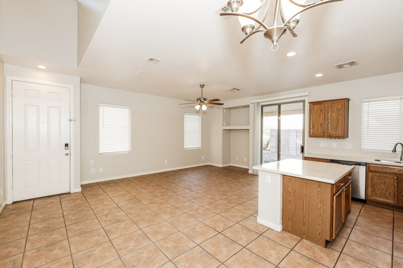 1,880/Mo, 6425 Butterfly Sky St North Las Vegas, NV 89084 Dining Room View