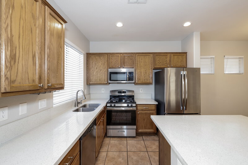 1,880/Mo, 6425 Butterfly Sky St North Las Vegas, NV 89084 Kitchen View