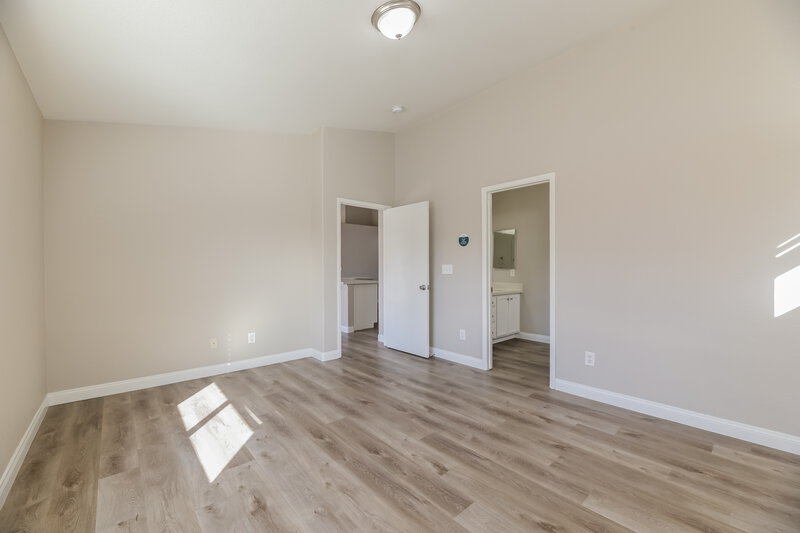 2,320/Mo, 4017 Aaron Scott Street North Las Vegas, NV 89032 Main Bedroom View 2