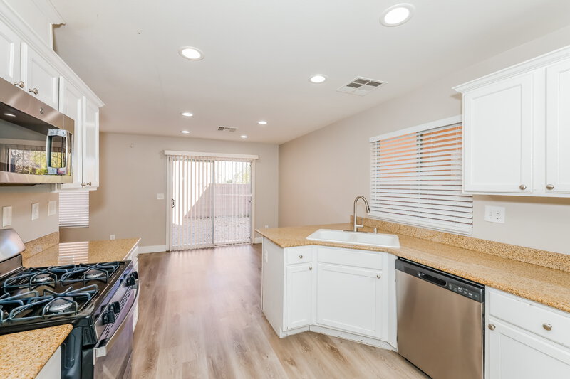 2,085/Mo, 8064 Torremolinos Avenue Las Vegas, NV 89178 Kitchen View
