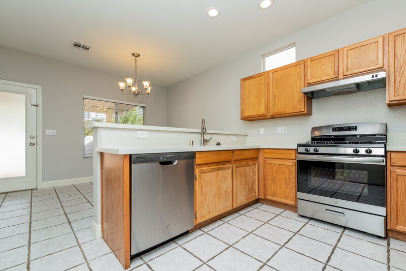 1,990/Mo, 5044 Drifting Creek Ave Las Vegas, NV 89130 Kitchen View 2