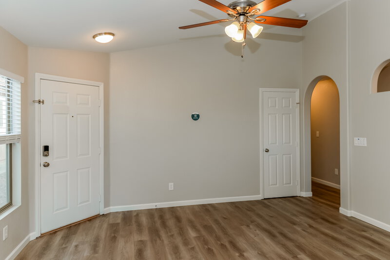 2,150/Mo, 3409 Greenwood Springs Drive Las Vegas, NV 89122 Living Room View 2
