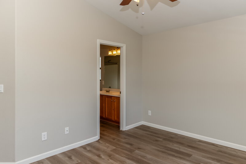 2,150/Mo, 3409 Greenwood Springs Drive Las Vegas, NV 89122 Main Bedroom View 2