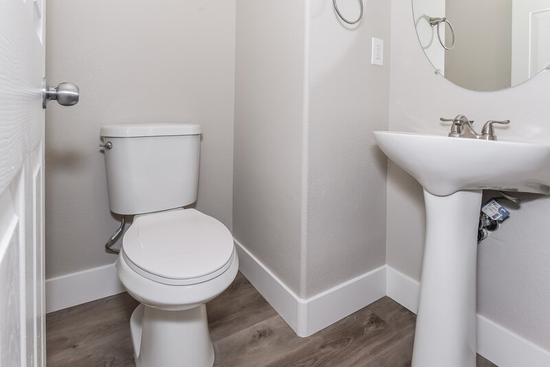 2,075/Mo, 892 Shining Rose Place Henderson, NV 89052 Bathroom View 2