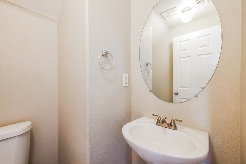 1,970/Mo, 892 Shining Rose Place Henderson, NV 89052 Bathroom View 2