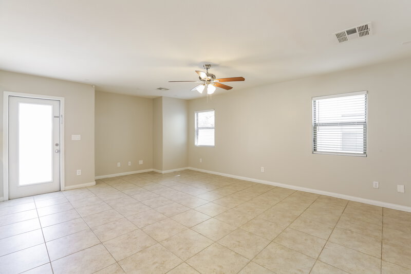 2,130/Mo, 5248 Judkins Dr Las Vegas, NV 89122 Living Room View
