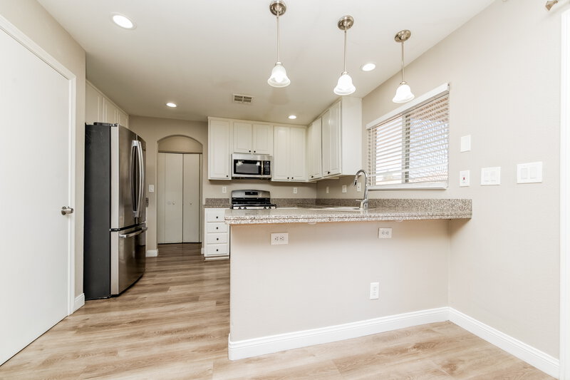 2,210/Mo, 8724 Honey Vine Ave Las Vegas, NV 89143 Dining Room View