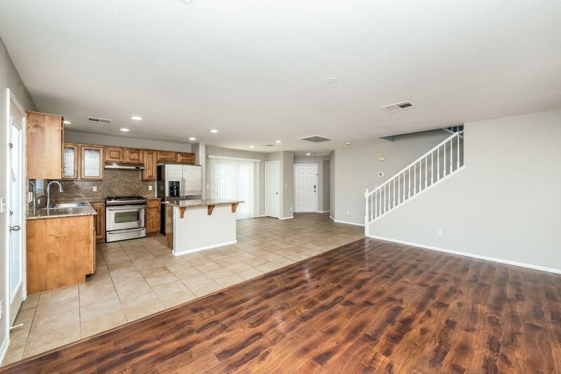 2,300/Mo, 8437 Spencer Canyon St Las Vegas, NV 89166 Living Room View