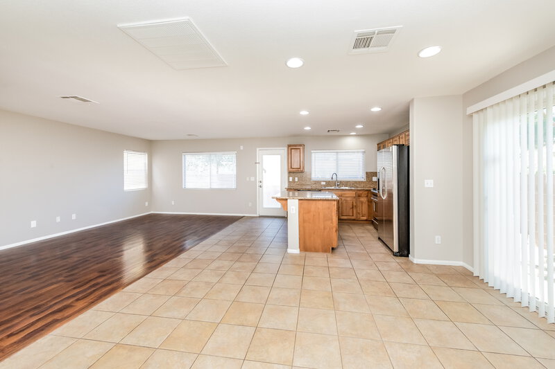 2,300/Mo, 8437 Spencer Canyon St Las Vegas, NV 89166 Dining Room View