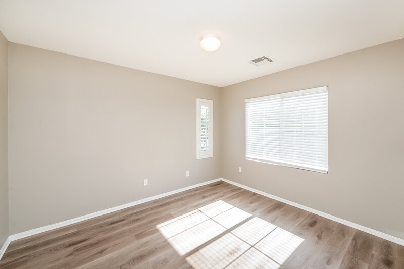 2,300/Mo, 8437 Spencer Canyon St Las Vegas, NV 89166 Bedroom View 2