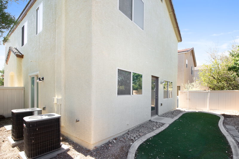 2,300/Mo, 8437 Spencer Canyon St Las Vegas, NV 89166 Rear View