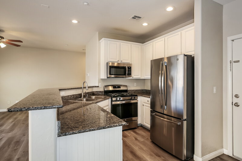 2,625/Mo, 6204 Joaquin Hills Ct Las Vegas, NV 89130 Kitchen View