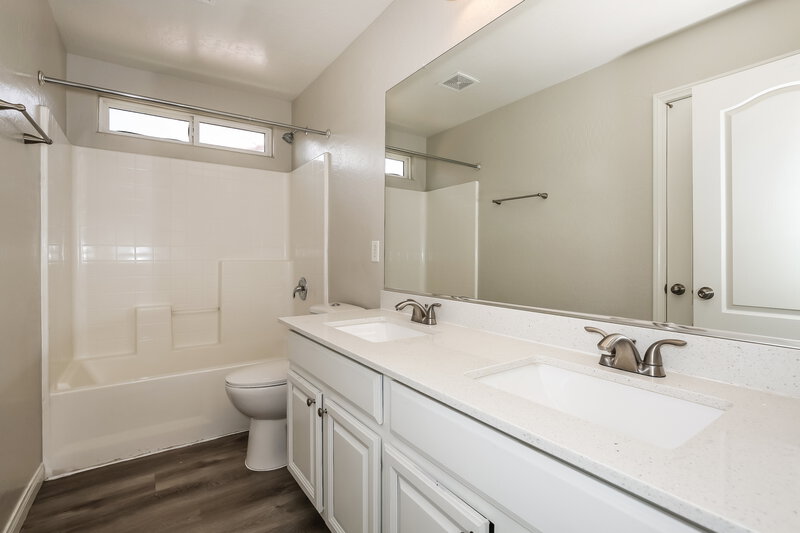 2,625/Mo, 6204 Joaquin Hills Ct Las Vegas, NV 89130 Bathroom View