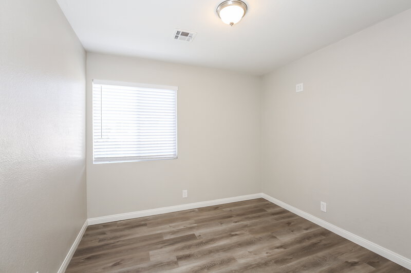 2,000/Mo, 7909 Rustic Canyon Court Las Vegas, NV 89131 Bedroom View