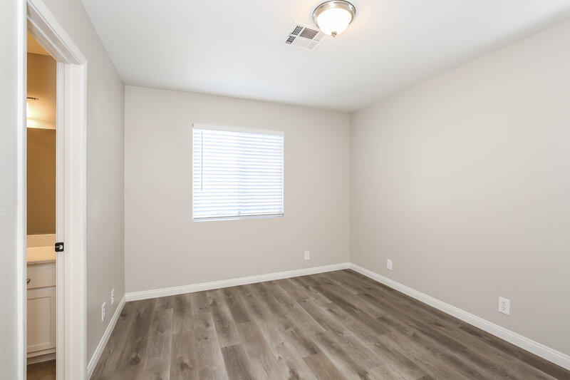 2,000/Mo, 7909 Rustic Canyon Court Las Vegas, NV 89131 Bedroom View 2