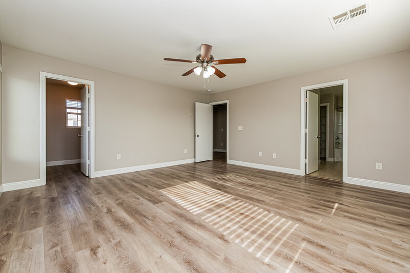 2,075/Mo, 5820 Gemstone Peak St North Las Vegas, NV 89031 Main Bedroom View