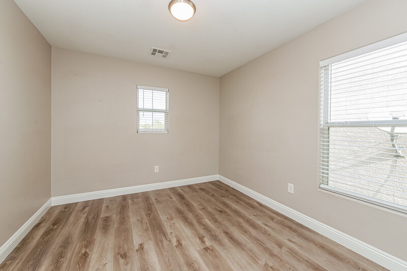2,075/Mo, 5820 Gemstone Peak St North Las Vegas, NV 89031 Bedroom View