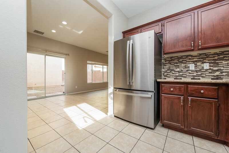 1,975/Mo, 1230 Maple Pines Avenue North Las Vegas, NV 89081 Kitchen View 2