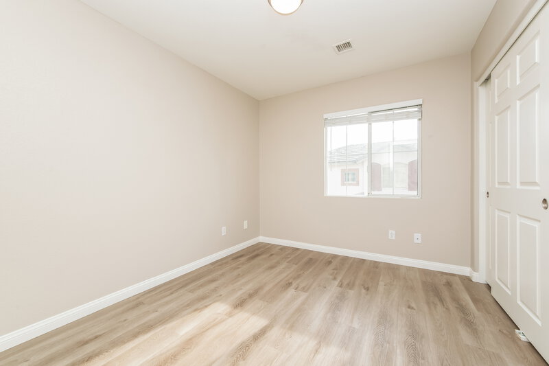 1,975/Mo, 1230 Maple Pines Avenue North Las Vegas, NV 89081 Bedroom View