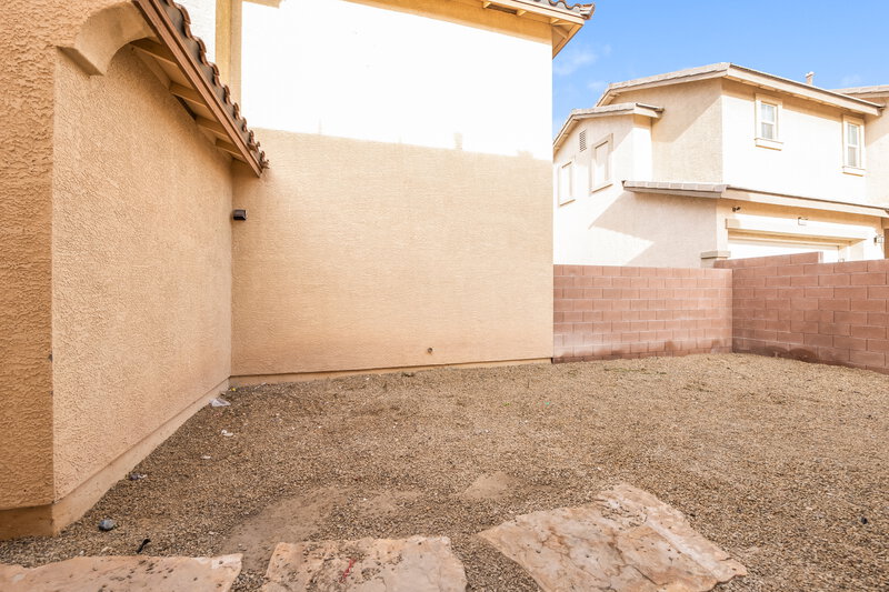 1,975/Mo, 1230 Maple Pines Avenue North Las Vegas, NV 89081 Rear View