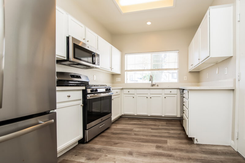 1,995/Mo, 7728 Donald Nelson Avenue Las Vegas, NV 89131 Kitchen View